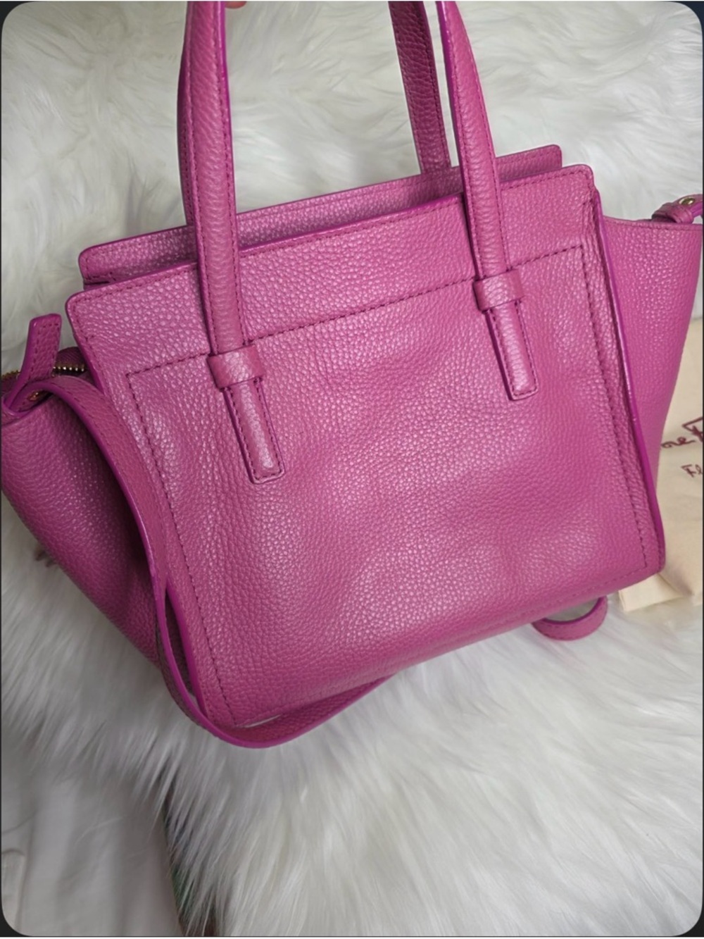 π Ferragamo Small Leather Amy Crossbody / Tote π - Picture 2 of 5